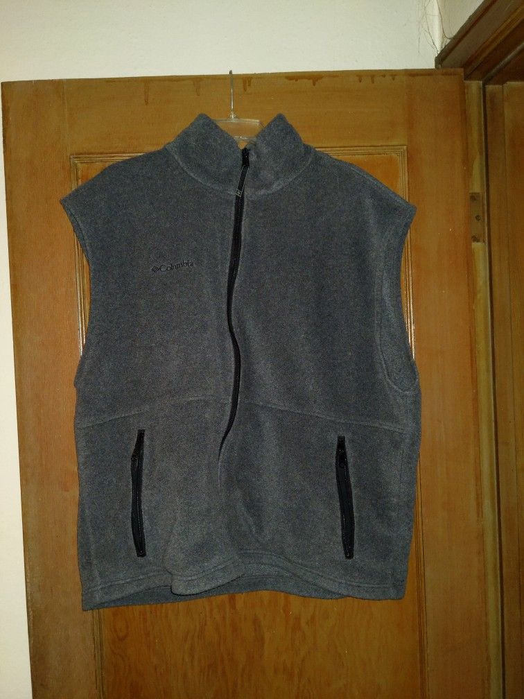 Nice Columbia Fleece Vest!