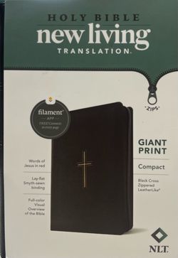 NLT Holy Bible Giant Print Compact Zippered