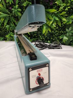 Uline H-293 12" Impulse Bag Sealer w/ Built-In Cutter – Model KF-300HC