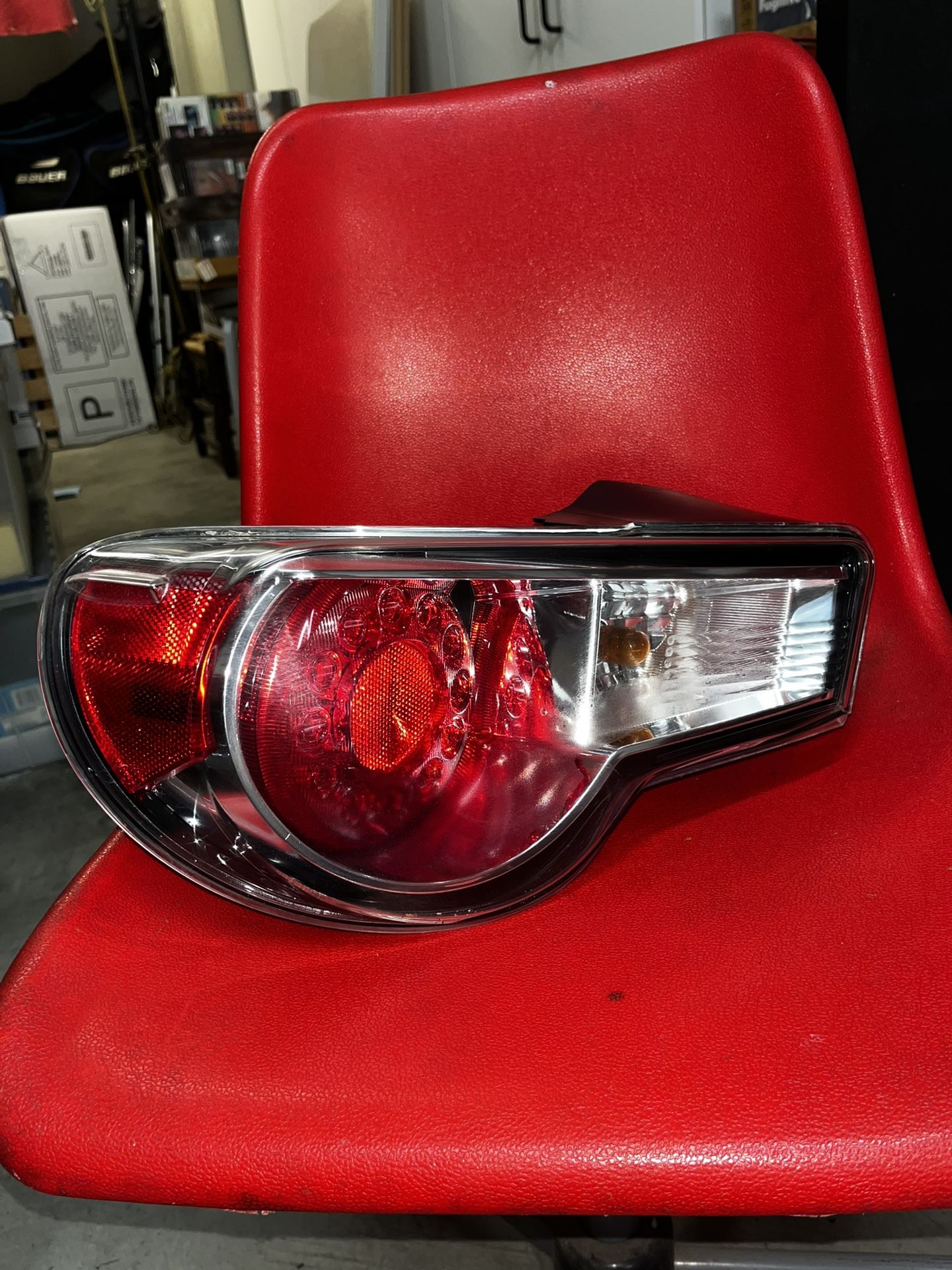 2013 - 2016 Subaru / Toyota BRZ GR86 Rear Drivers Taillight