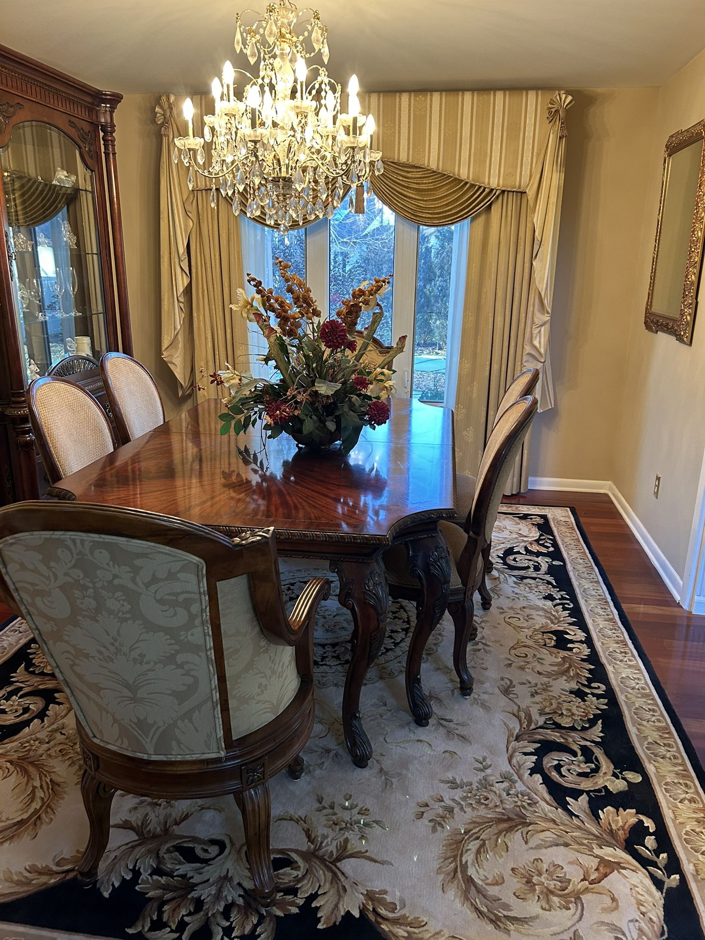 Century Furniture Dining Room Table & Chairs (x6)
