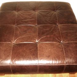 POTTERY BARN Leather Ottoman (saddle Brown)