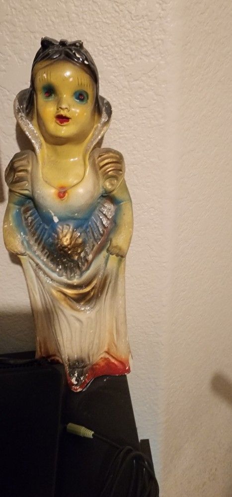 1940s Snow White Chalkware Disney Doll Carnival Prize 15" Statue Vintage