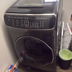 Electric Washer And Dryer 