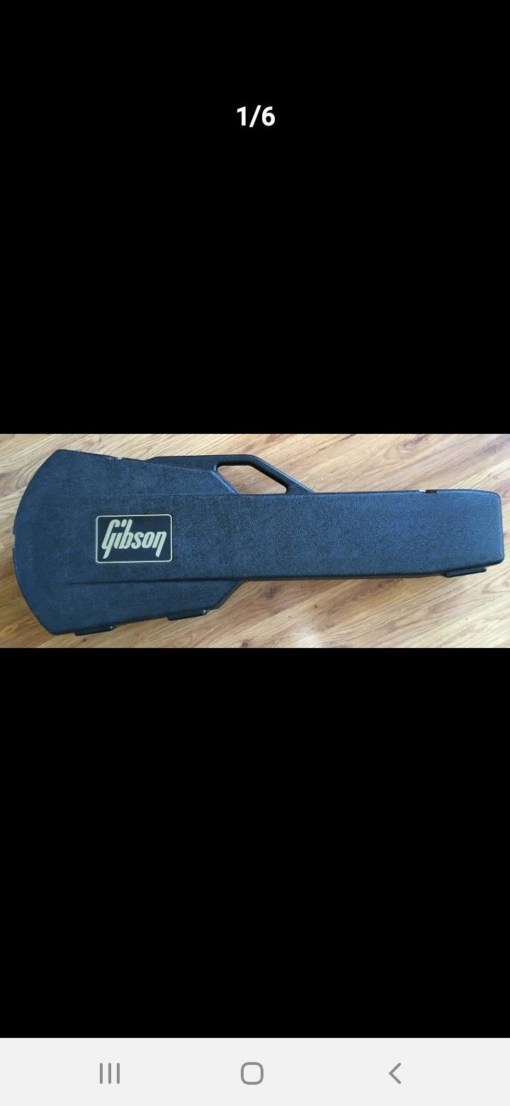 Gibson Chainsaw Peotector Case for an SG guitar