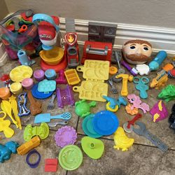 Playdoh Toy Lot