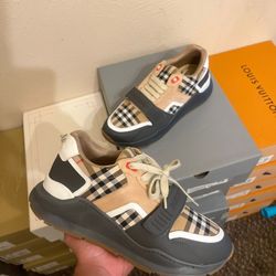 Burberry Shoes 