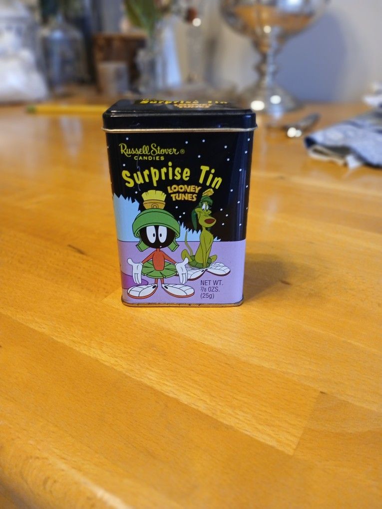 Vintage Bandaid Box