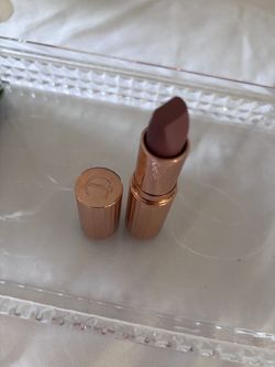 Charlotte Tilbury lipstick