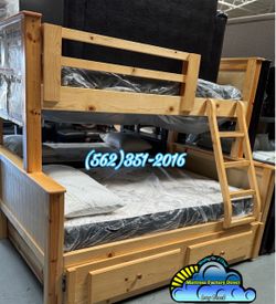 Natural Color Sturdy Pinewood Bunk Bed