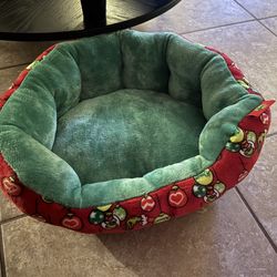 Grinch Dog Bed 