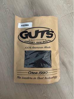 yozma guts seat cover black