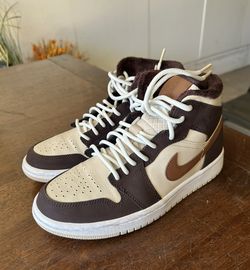 Jordan 1 Mid