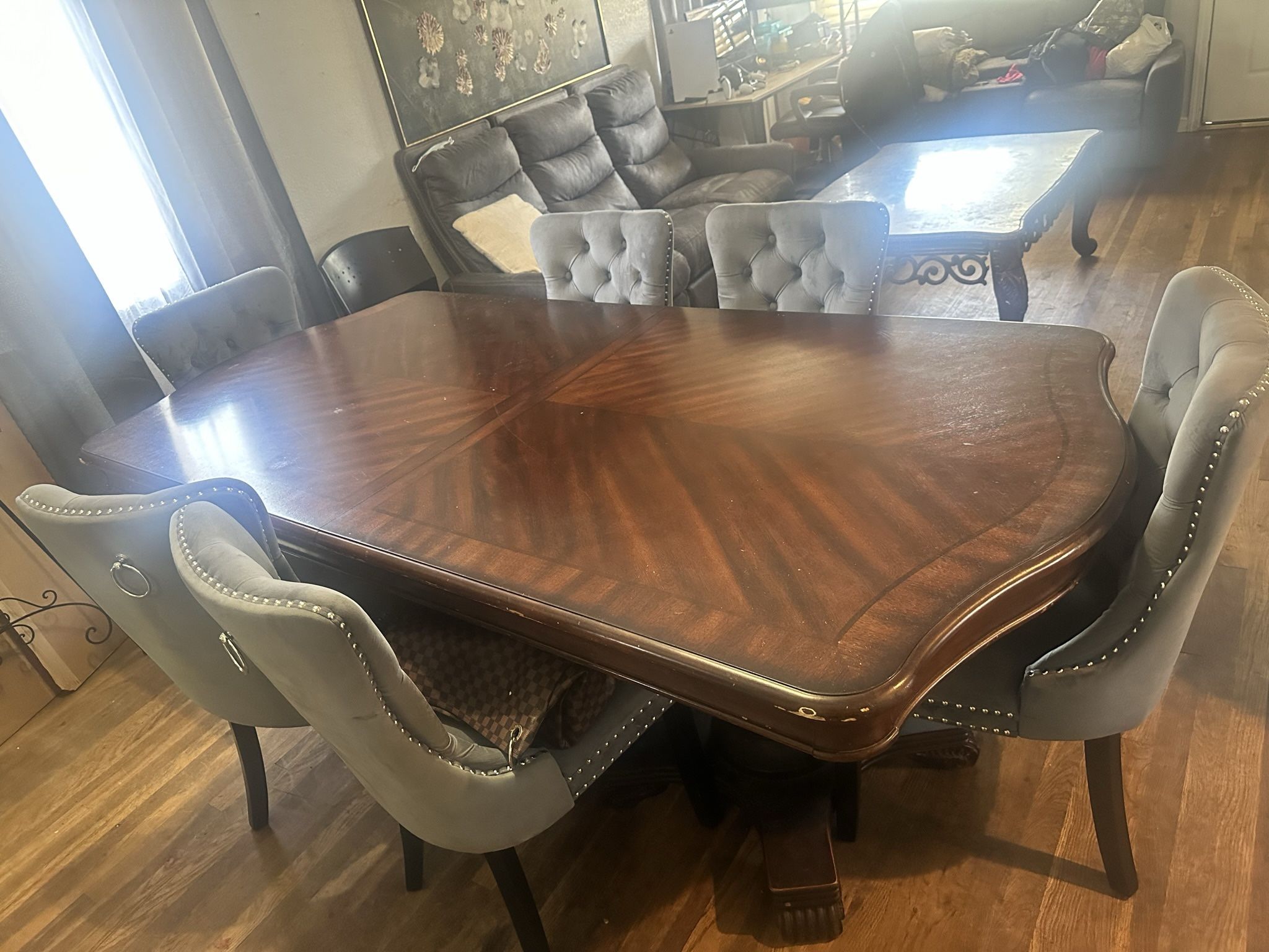 Dining Table Set $400