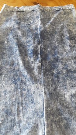 Acid washed pencil denim skirt
