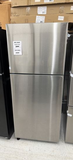 🇺🇸4th of July Save more🇺🇸 18 cu. ft. Standard Depth Top Freezer Refrigerator in Stainless Steel