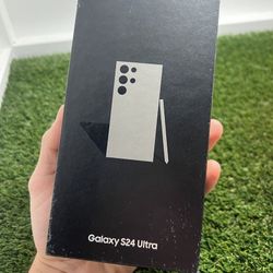 Samsung Galaxy S24 Ultra  256GB Titanium Gray (Unlocked)! SEALED