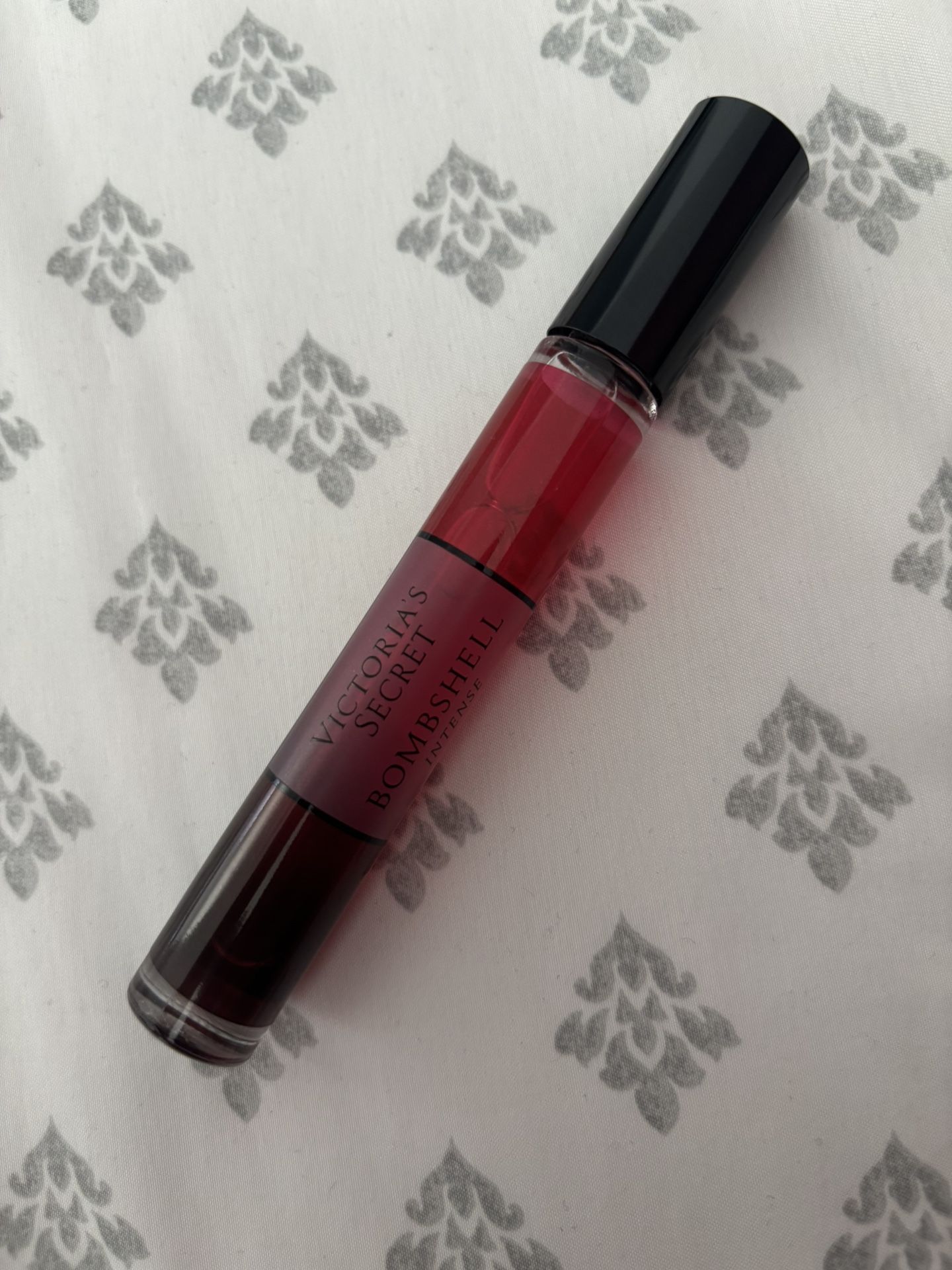 Victoria Secret Bombshell Perfume Roller