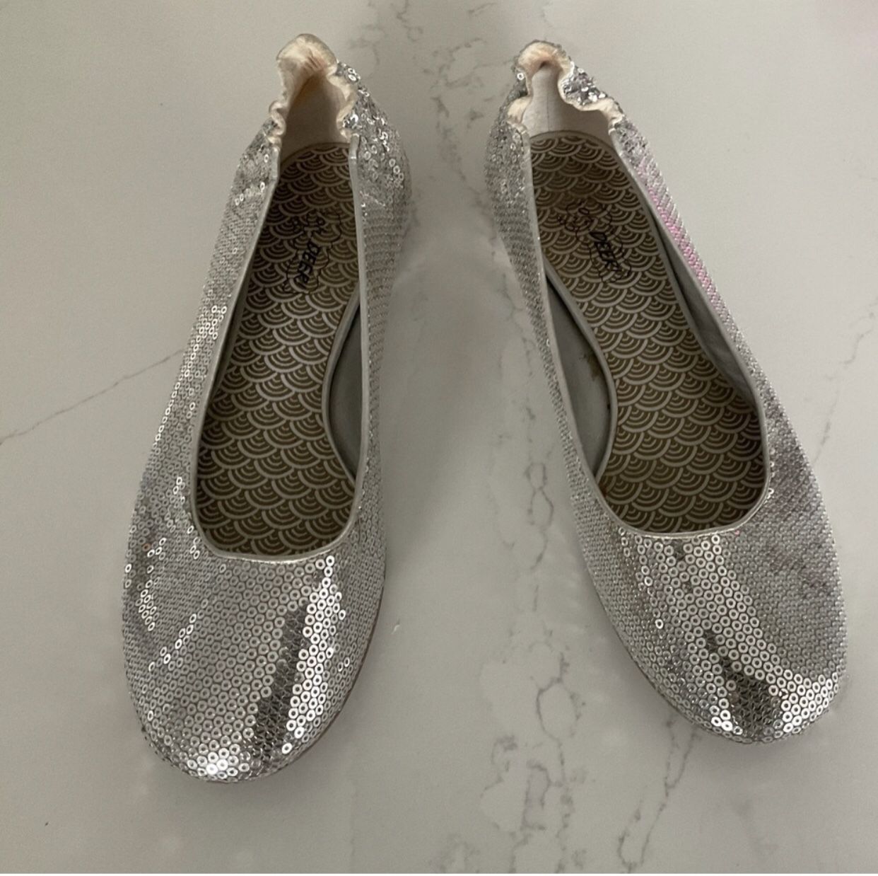 Silver sequins ballet flats by Oh Deer! - Sz. 8 fits more like 7.5. Bought online but didn’t fit me.