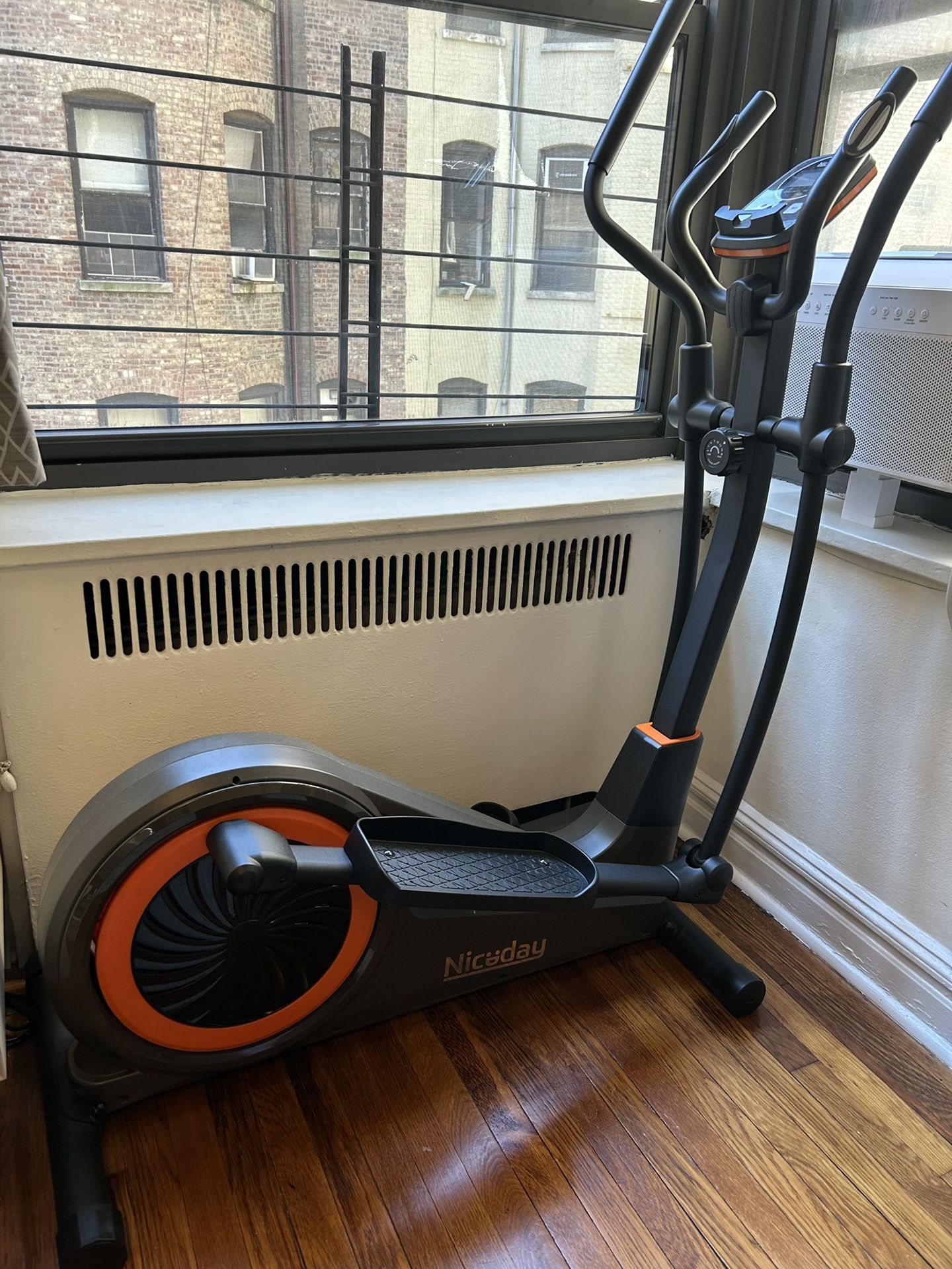 Niceday Elliptical Machine, Cross Trainer with Hyper-Quiet Magnetic Driving System