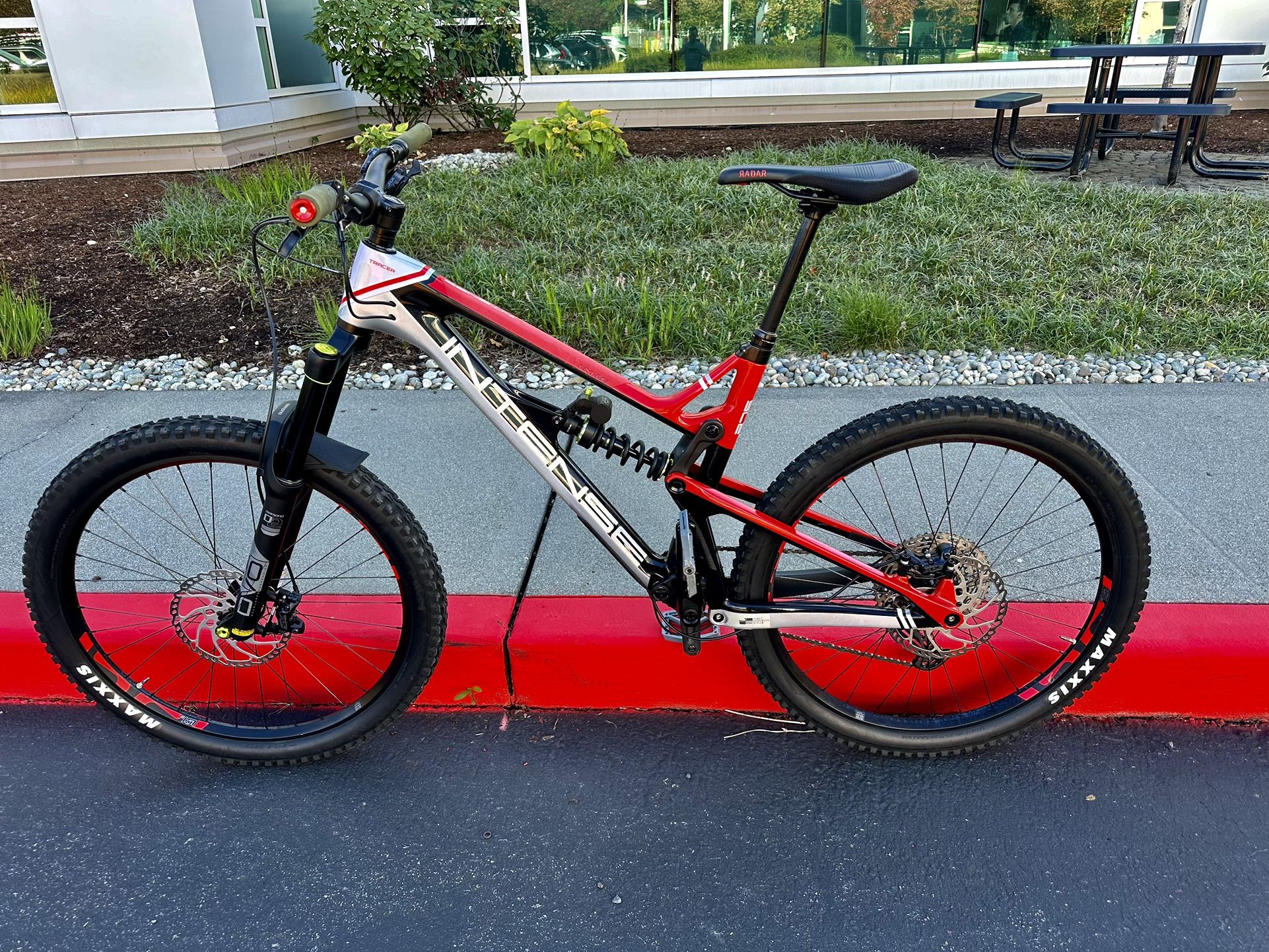2021 Intense Tracer Expert L 27.5