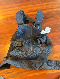 Baby bjorn carrier one