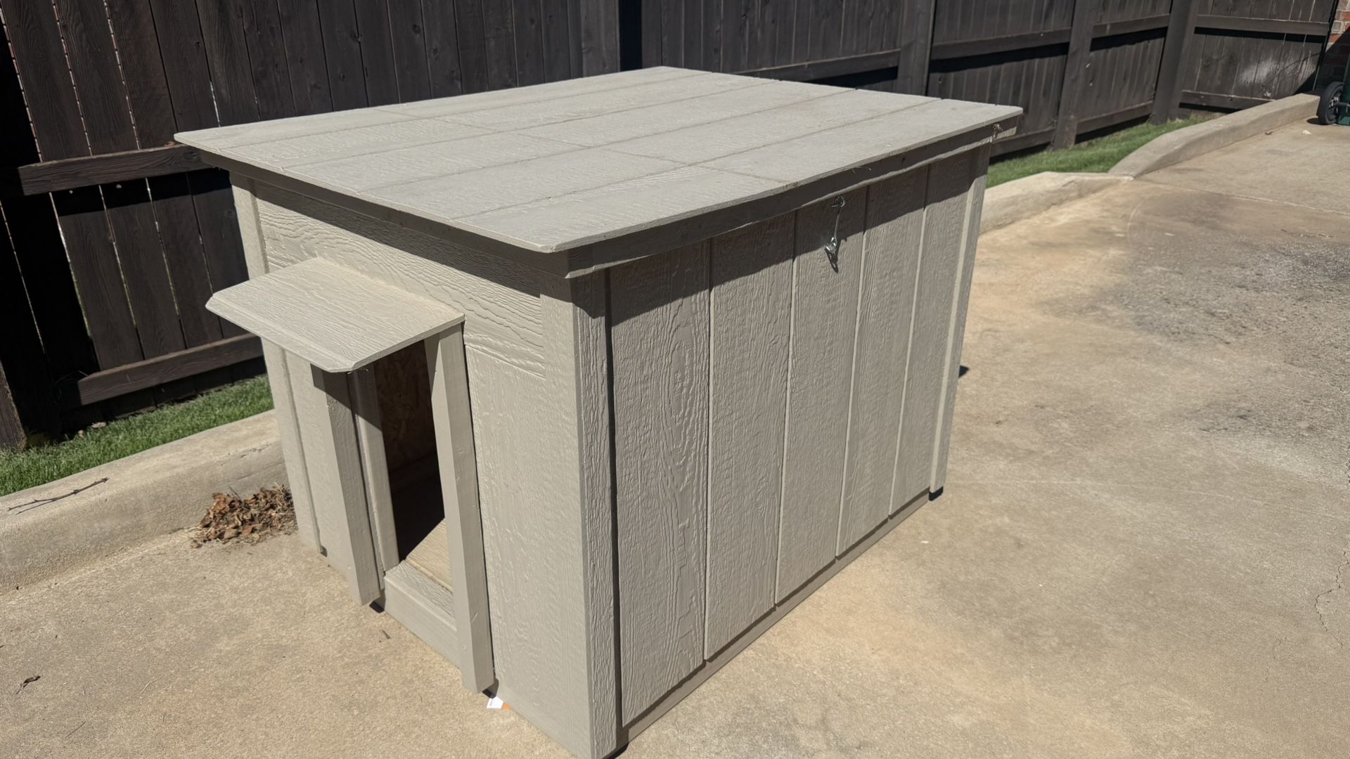 Dog house 