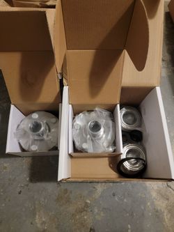 BRAND NEW FRONT WHEEL BEARING AND HUB ASSEMBLY KIT!!! FOR TOYOTA COROLLA 2003-2019