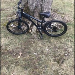 24” Schwinn Mountain Bike (with Disc Brake)