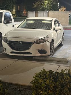 Mazda 3 Sedan
