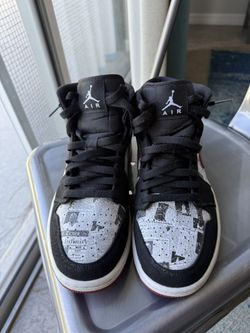 Jordan 1 Retro Newspaper’s. Size 7.5 Mens