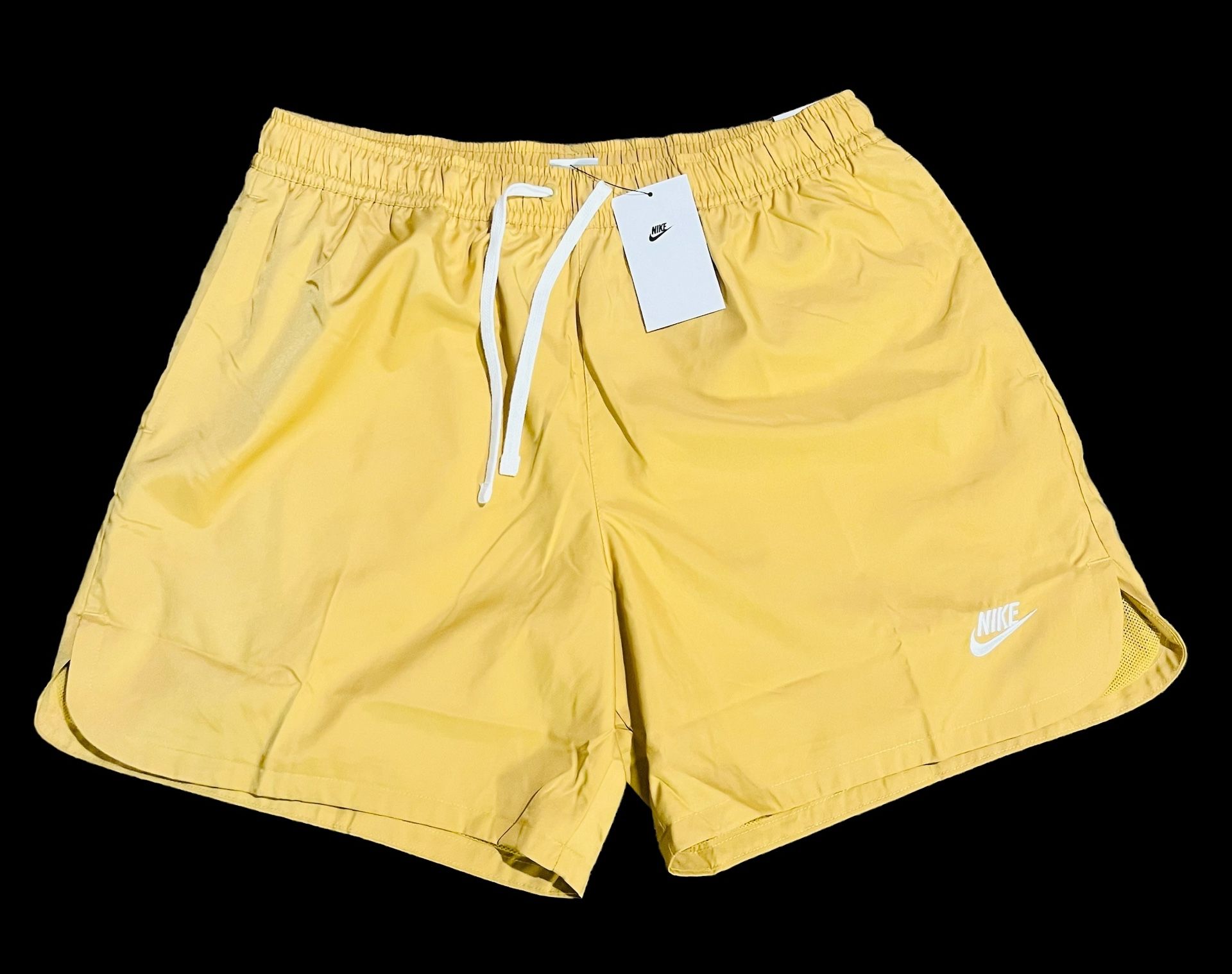 Nike Sportswear Club Woven Lined Flow Gold Shorts Men’s Size LARGE NWT