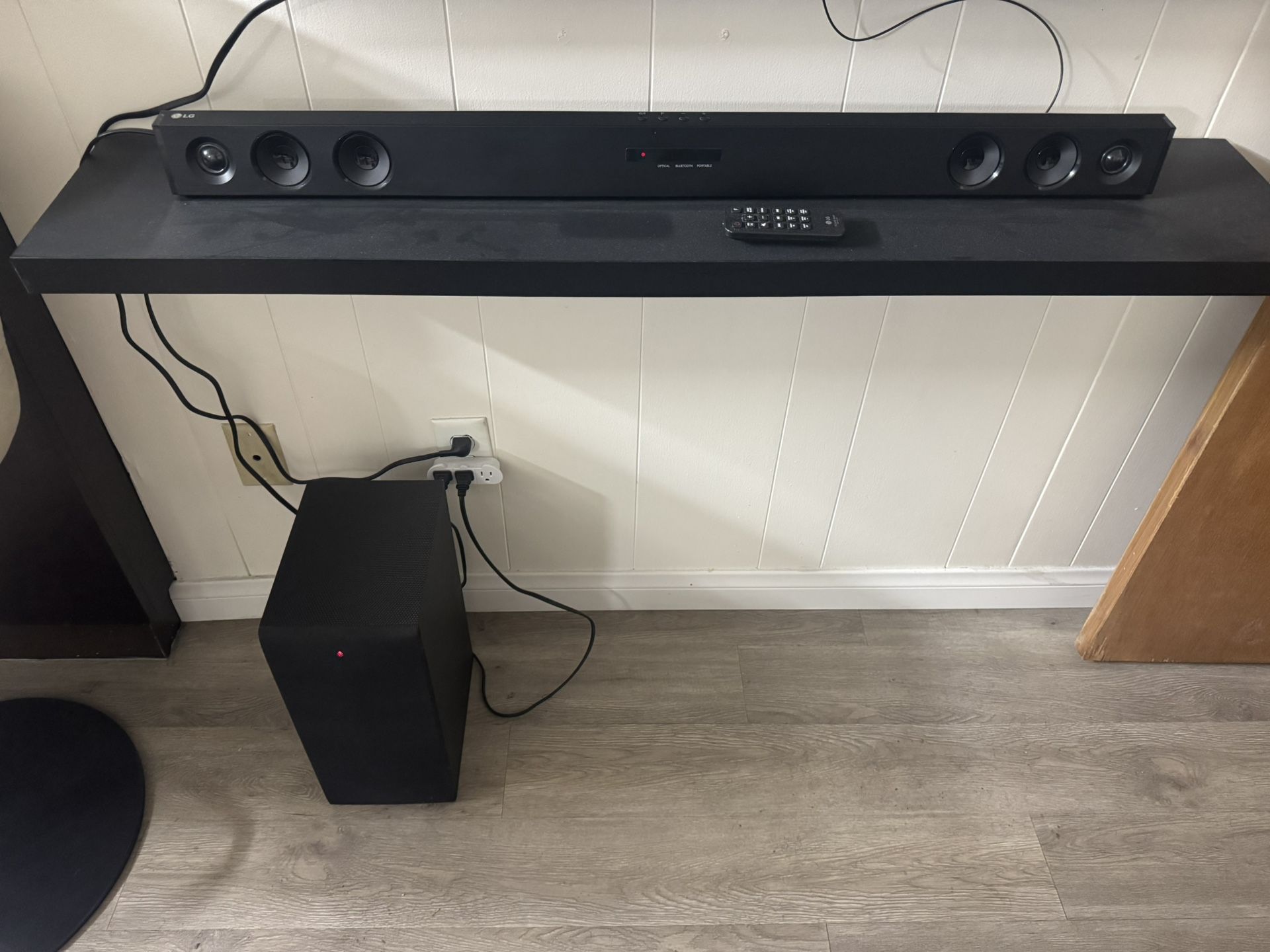 LG Bluetooth Speaker