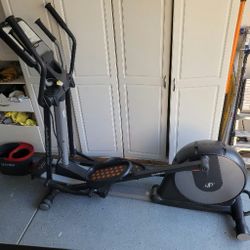 Elliptical : NordicTrack Audiostrider 990