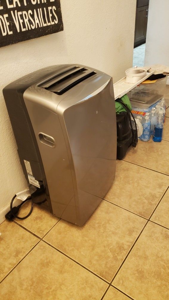 LG Portable Air Conditioner
