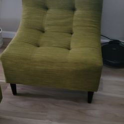 Nice chair and ottoman.. 