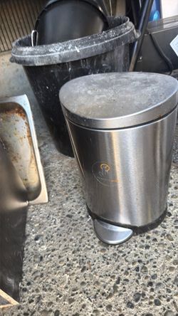 Trashcan toilet
