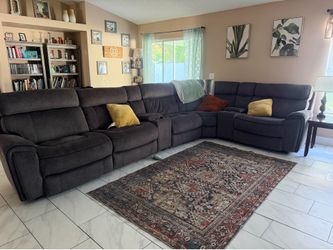 Sectional couch