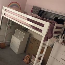 Twin Size Bunk Bed 