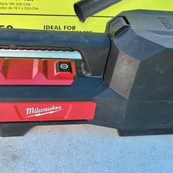 MILWAUKEE M18 TRANSFER PUMP (TOOL ONLY)