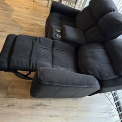 Electric Reclining Couch