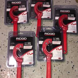 RIDGID 1-1/2 in. FC-150 Single Rotation ABS Cellular Foam Core and Foam Core PVC Pipe Cutter with Extra Cutting Blade