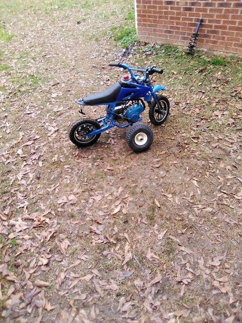 2 stoke kids dirtbike