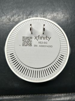 Xfinity Wifi Extender XE2-SG - 2 available