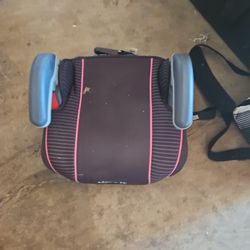 Free - Booster Seat - Free