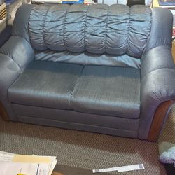 Sofa/ Love Seat +Pull Out sectional. 