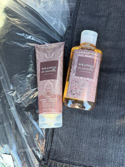 Bath & Body Works Wrapped in Vanilla Set