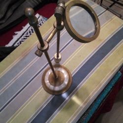 Vintage Manifing Glass