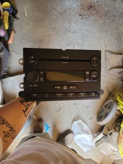 2007 FORD STEREO