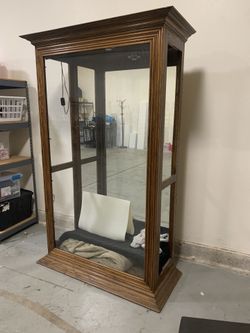 Wood & Glass Display Cabinet/Curio Cabinet